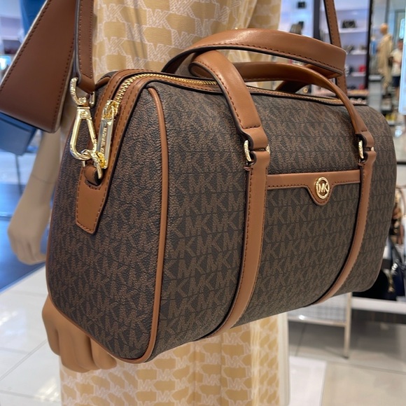 MICHAEL KORS JST TRAVEL MEDIUM DUFFLE SATCHEL SHOULDER CROSSBODY BAG MK BROWN - Picture 8 of 16